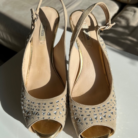 Shoes - Picture 3 of 6